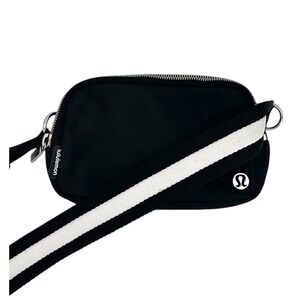 Lululemon Everywhere Belt Bag Black White Strap Crossbody Waist Pack